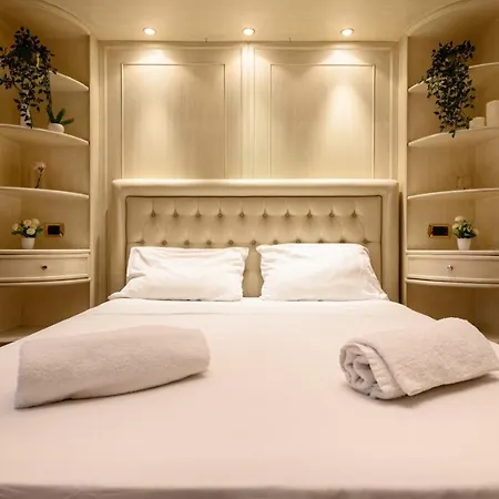 Toto E Peppino Family House Apartment Naples