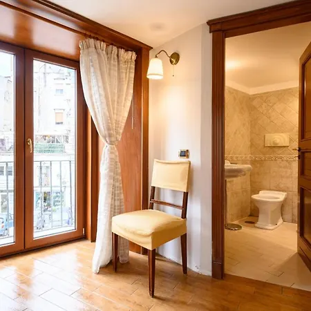 Apartment Toto E Peppino Family House Naples
